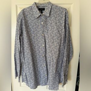 Banana Republic blue flower pattern dress shirt, size XL